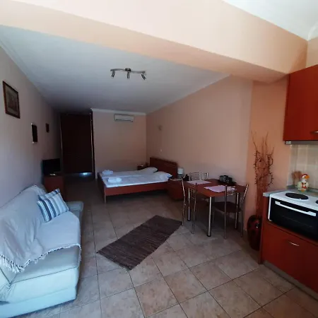 Kleanthi And Kostas Studios *