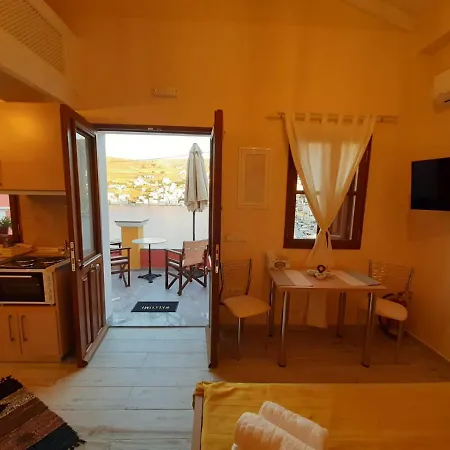 Kleanthi And Kostas Studios Apartment Symi