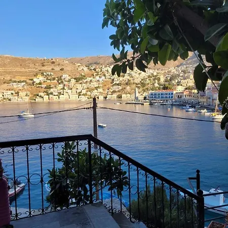 Kleanthi And Kostas Studios Apartment Symi