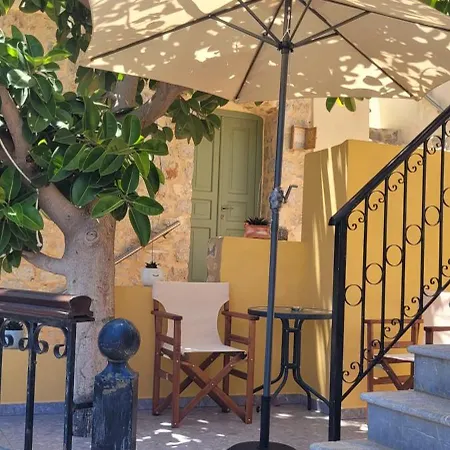 Kleanthi And Kostas Studios *