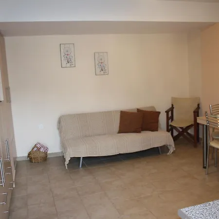 Kleanthi And Kostas Studios Apartment
