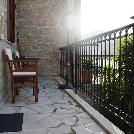 Kleanthi And Kostas Studios Apartment *