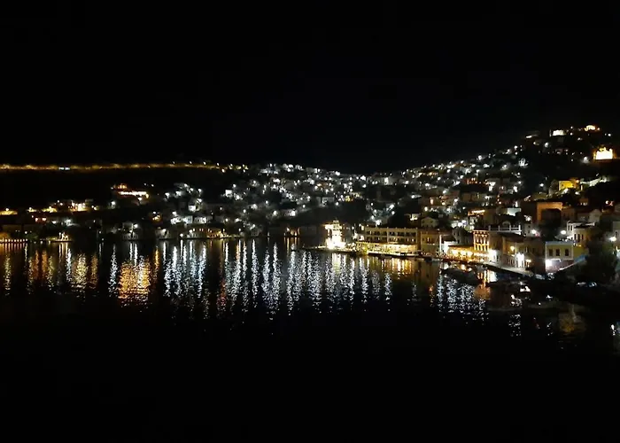 Kleanthi And Kostas شقة *